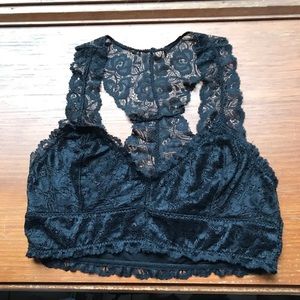 Tilly’s delicate lacy bralette